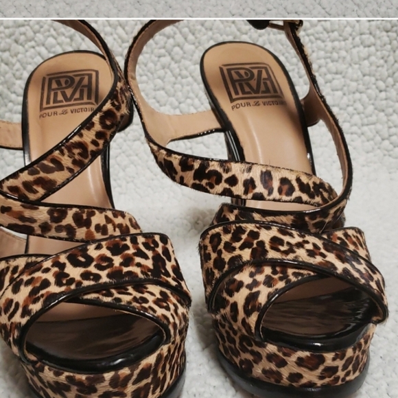 Pour La Victoire Strappy Leather Print Heels - Picture 2 of 6